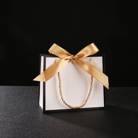 Elegant Gift Bags With Ribbon Bowknot And Gold Border Cardboard Handbags For Wedding Party Anniversary Souvenirs Luxury Wrap