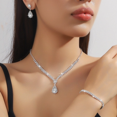 Bridal Jewelry Set For Women Luxurious Alloy Rhinestone Water Drop Necklace Earrings Bracelet Wedding Party Evening Dress Accessories