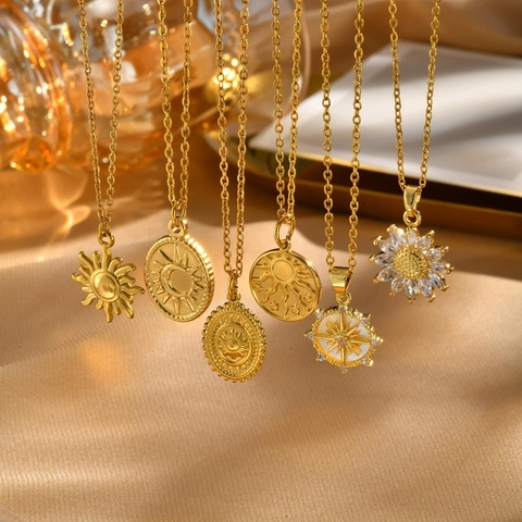 Collar Con Colgante De Sol Bañado En Oro De 18K Acero Inoxidable Circonita Girasol Estrella Brújula Joyería Vintage Mujer