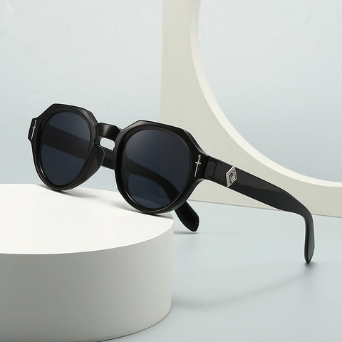 Gafas de Sol Geométricas Vintage para Hombres Mujeres UV400 Marco PC Lentes PC Decoración Daga de Metal Gótica Gafas de Moda