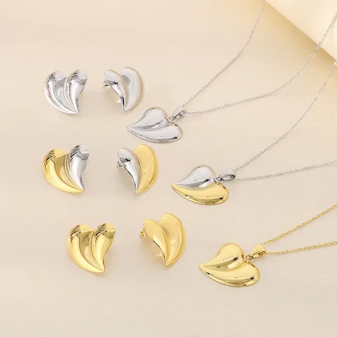 Collana Con Pendente A Cuore E Orecchini Acciaio Inossidabile Lucidato Gioielli Di Moda Per Donna