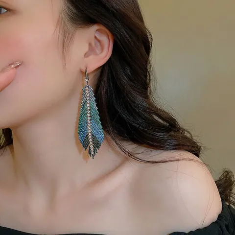 Strass Veer Hangende Oorbellen Voor Dames Met Stalen Oorsteker Lange Gradiënt Blauw Groen Bladvormige Unieke Sieraden