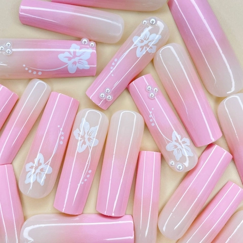 Press On Nagels Lang Coffin Roze Ombre Witte Bloem Kunstpareldecor Kunstnagels Voor Vrouwen Zoete Franse Stijl