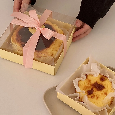 Basque Cheesecake Box With Transparent Lid Cardboard Pastry Container Chiffon Cake Packaging For Dessert Shop