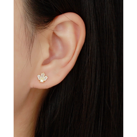 Baguette Zircon Fan Shaped Cartilage Stud Earrings With 925 Sterling Silver Earring Post Crown Design Threaded Screw Back