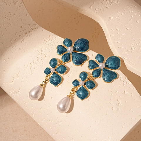 Orecchini Pendenti Con Fiori In Smalto E Perla Artificial Sintetica A Goccia D'acqua Con Perno In Argento Gioielli Eleganti Vintage
