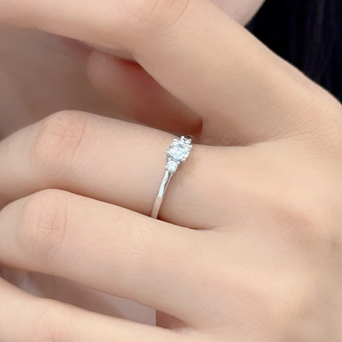 Moissanite Ring 925 Sterling Silver Round Cut Cubic Zirconia Classic Engagement Jewelry Accessory For Women