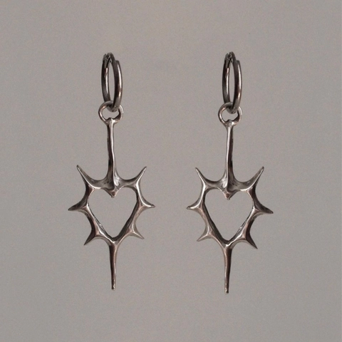 Pendientes De Aro Corazón De Espinas Acero Inoxidable Hueco Estilo Gótico Punk Joyería Unisex Color Plata