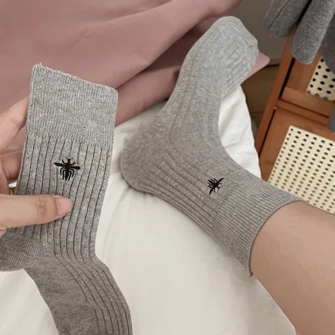 Cotton Crew Socks Ribbed Vertical Stripes Bee Embroidery Mid Calf Breathable Soft Casual Women Men