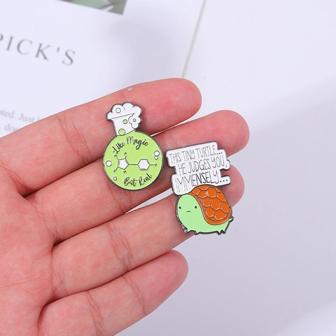 Cartoon Science Chemistry Enamel Pin Badge Alloy Lab Flask Molecular Formula Science Theme Brooch For Backpack Clothing Accessories