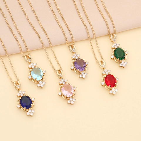 Ovaler Bunter Edelstein Anhänger Halskette Kupfer Zirkonia Vergoldet Eleganter Schmuck Frauen Schlüsselbeinkette