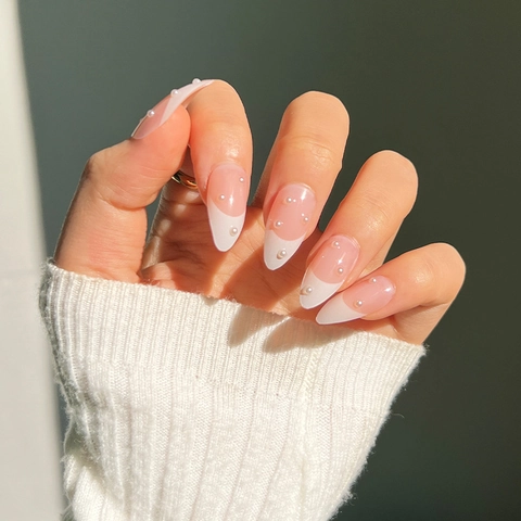 French Tip Press On Nails Lange Mandelförmige Künstliche Nägel Mit Weißen Künstliche Perlen Nude Pink Glänzend Für Frauen