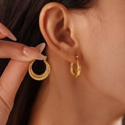 French Ins Style Hammered Texture C-Shaped Hoop Earrings For Women Stainless Steel PVD Gold Silver Color Niche Design Jewelry Gift