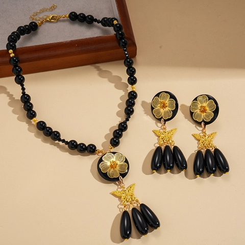 Collana Goth Di Perle E Orecchini Con Silver Earring Post Ciondoli Fiore E Farfalla In Resina Gioielli Retrò Per Donna