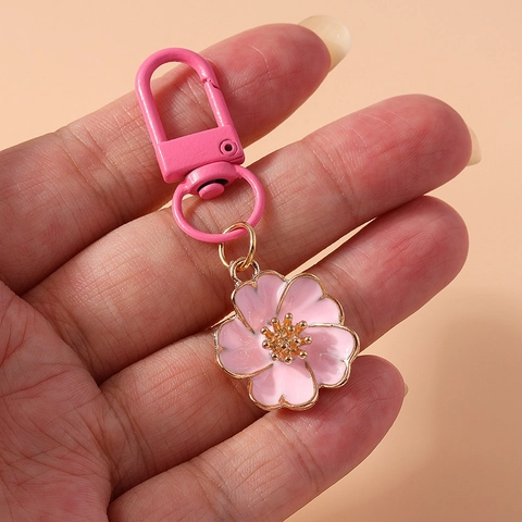 Porte-Clés Fleur Douce En Alliage De Zinc Émail Pendentif Floral Pour Accessoires De Sac À Main Cadeau À La Mode Pour Femmes Filles