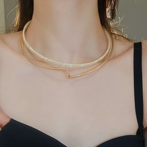 Geometric Twisted Double Layer Choker Necklace Women Gold Alloy And Marble Resin Minimalist Niche Design Collar Jewelry