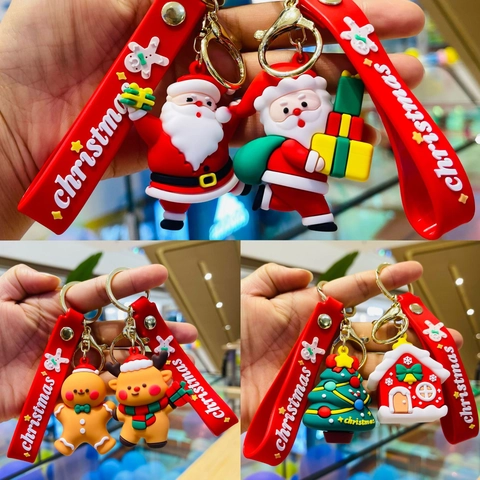 Porte-Clés De Noël PVC Souple Silicone 3D Dessin Animé Père Noël Renne Arbre Charme De Sac Cadeau
