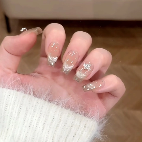 Französisch Nude Pink Cat Eye Press On Nägel Mit 3D Schmetterling Straß Polka Dot Muster Künstliche Nägel