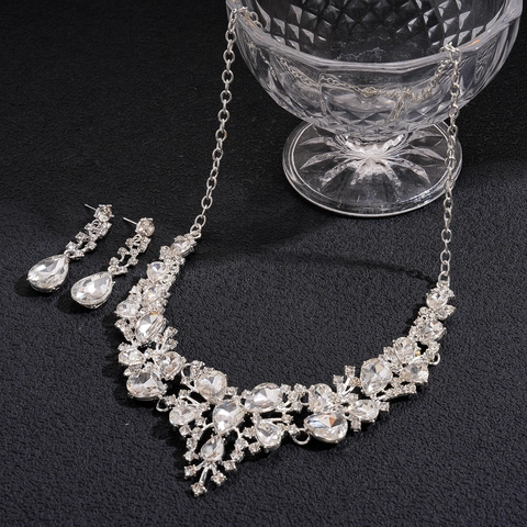 Set Collana E Orecchini Pendenti Goccia Acqua Strass Lusso Forma V Lega Per Donne Matrimonio Festa Formale Elegante