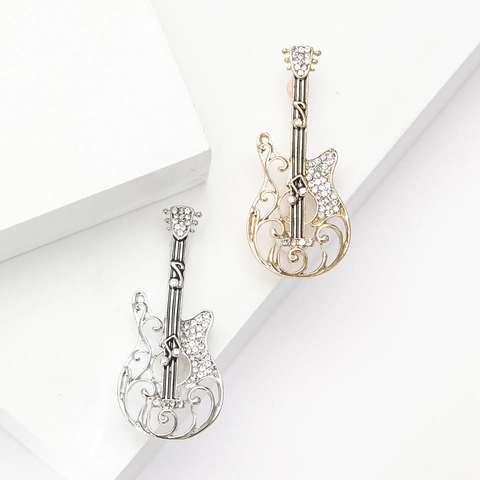 Gitarre Brosche Legierung Straß Hohl Musiknote Pin Schmuck Für Damen Anzug Strickjacke Elegant Accessoires