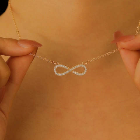 Unendlichkeit Herz Anhänger Halskette Für Damen Mikro-Pflaster Zirkonia Legierung Kupfer Kette Eleganter Modeschmuck Valentinstag Geschenk