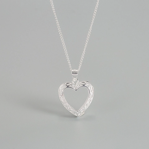 925 Sterling Silver Hollow Heart Pendant Necklace Elegant Filigree Engraved Clavicle Chain Jewelry For Women Gift