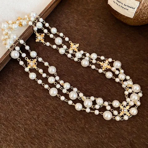 Collier Künstliche Perles Long Multi Rangs Vintage Français Pendentifs Croix Alliage Strass Élégante Chaîne De Pull Luxe Femmes