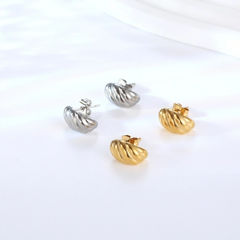 Vintage Croissant Stud Earrings Stainless Steel Twisted Spiral Hoop Jewelry For Women Retro Fashion Niche Accessory