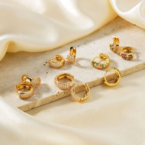 Orecchini a Bottone in Rame a Forma di C Vintage per Donna Leggero Lusso Oro Galvanico Zirconia Intarsiata Gioielli alla Moda