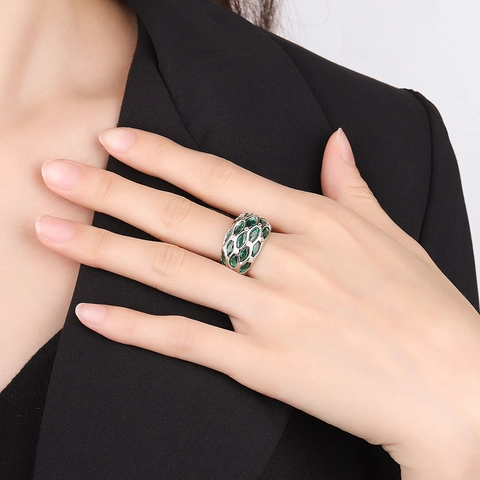 Luxurious Alloy Zirconia Open Ring For Women Marquise Cut Green Red Stone Inlaid Adjustable Statement Finger Ring Fashion Jewelry