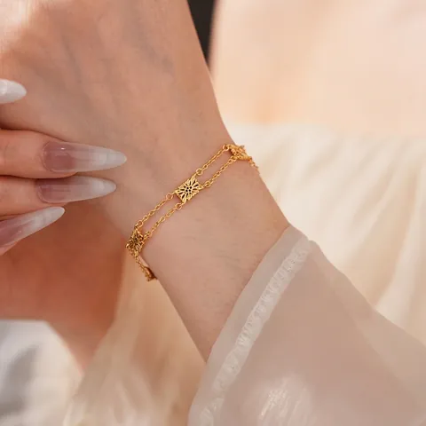Vintage Hollow Flower Double Layer Chain Bracelet Retro Copper Jewelry For Women With Adjustable Heart Charm