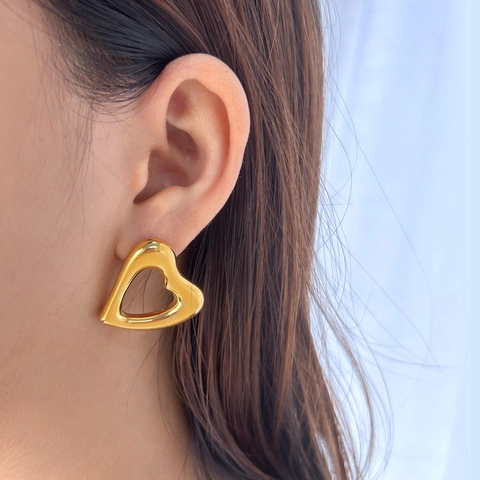 Gold Überzogene Edelstahl Hohle Herz Ohrstecker Für Damen Minimalistische Mode Schmuck Zubehör Täglich Party Geschenk