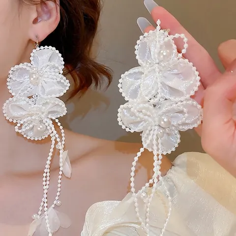 Clip Per Orecchie A Fiore In Chiffon Bianco Sovradimensionato Con Nappa Lunga Di Künstliche Perle Artificiali Gioielli Stile Fata Per Donna