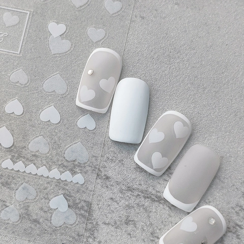 Autocollants Ongles 5D Cœur Blanc Stéréoscopique Fall In Love Auto-Adhésifs Décalcomanies Ultra Minces Décoration Manucure