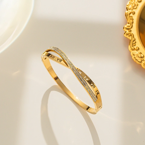 Roman Numeral Crisscross Titanium Steel Bangle For Women Pave Rhinestone Rose Gold Silver Fashion Hand Jewelry Elegant Gift