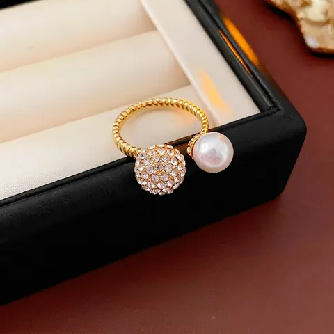 Elegante Anello Aperto Con Perla Artificial Sintetica E Sfera Di Strass Lega Corda Intrecciata Fascia Regolabile Gioielli Retrò Da Donna