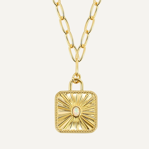 Collier Pendentif Carré Motif Solaire en Laiton Vintage Plaqué Or 18K pour Femme avec Opale Artificielle et Zirconia