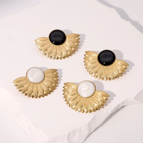 Vintage French Style Fan Shaped Stainless Steel Stud Earrings For Women Gold Plated Geometric Jewelry Wedding Party Gift