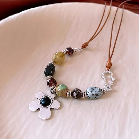 Vintage Boho Blumen Anhänger Halskette Mit Harzperlen Naturstein Legierung Schmuck Verstellbares Wachsseil Für Damen