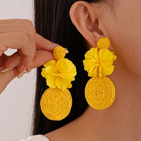 Boho Blumen Tropfenohrringe Mit Stoffblüten Bast Gewebte Scheibe Silberner Ohrstecker Urlaubsstil Für Damen