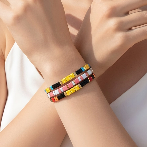 Bohemian Tila Perlen Armbänder Für Damen Elastisch Emaille Legierung Flache Geometrische Perlen Stapelbarer Strandschmuck
