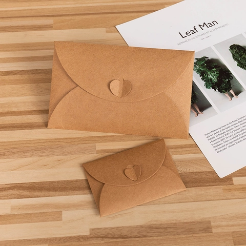 Kraft Paper Envelopes Heart Shape Closure Vintage Style Greeting Cards Gift Packaging DIY Stationery Invitation Letter
