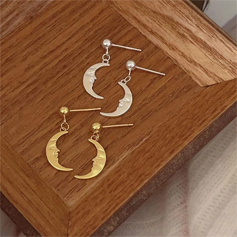 Pendientes De Botón El Hombre De La Luna Plata De Ley 925 Con Cara En Relieve Bañado En Oro De 18k Estilo Retro Único