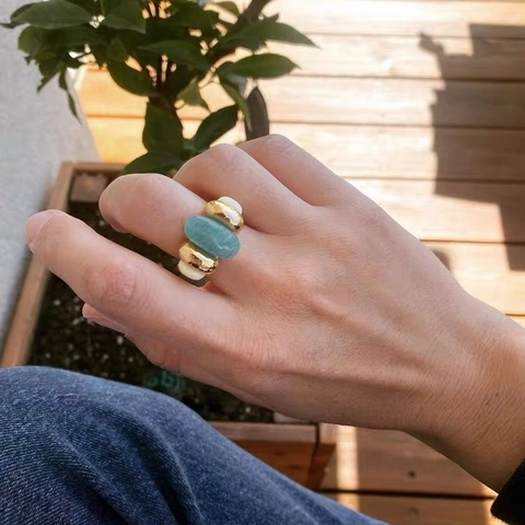 Anello in Rame Placcato Oro Retrò Francese con Pietra Ovale Colore Amazzonite Trama Martellata Gioielli da Vacanza per Donna