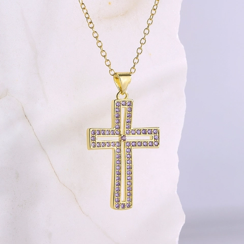 Collana Con Ciondolo A Croce Cava Rame Placcato Oro 18K Incastonato Di Zircone Colorato Gioielli Religiosi Eleganti Per Donne