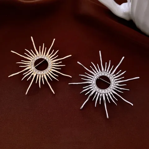 Vintage Sunburst Brooch Pin Copper Real Gold Plated Cubic Zirconia Starburst Luxury Jewelry For Women