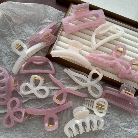 Large Hair Claw Clips Thickened PC Plastic Jelly Colors Simple Shark Hair Catch Barrette For Women Hair Accessories