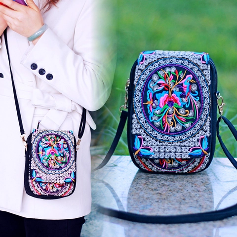 Damen Ethno Bestickte Canvas Umhängetasche Blumenmuster Mini Telefontasche Mit Drei Reißverschlusstaschen Alltagstasche