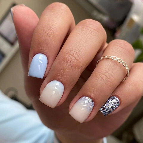 Foggy Blue Purple Gradient Press On Nails Short Round Artificial False Nails Glitter Shimmer Finish Glue Included