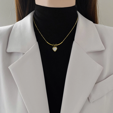 Heart Pendant Necklace Gold Plated Titanium Steel Bowknot Mother Of Artificial Pearl Minimalist Clavicle Chain For Women